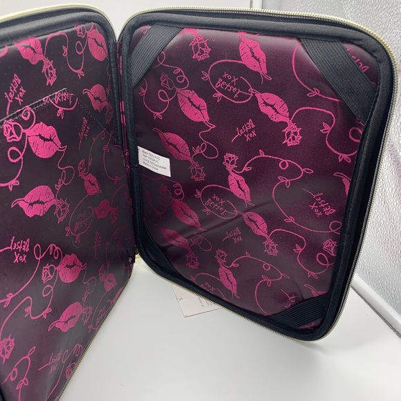 Betsey Johnson silver  glitter iPad tablet case - Picture 7 of 10